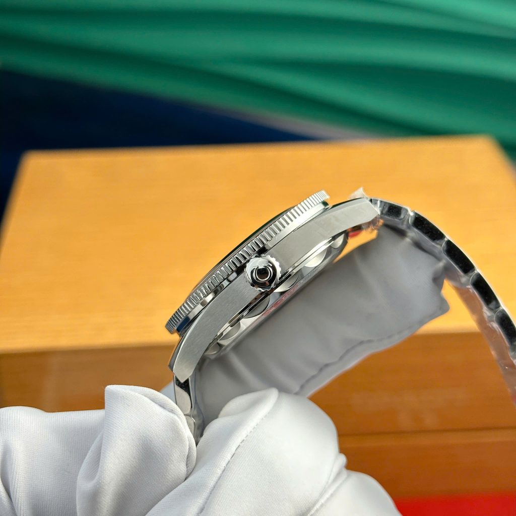 Đồng hồ Omega Seamaster 007 Rep 11 cao cấp mặt đen nhà máy VS 41mm (2)