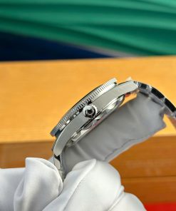 Đồng hồ Omega Seamaster 007 Rep 11 cao cấp mặt đen nhà máy VS 41mm (2)