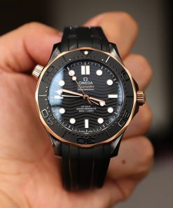 Đồng hồ Omega Seamaster chế tác gốm đen vàng hồng dây cao su 42mm (1)