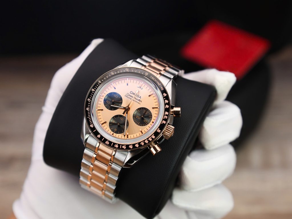 Đồng hồ Omega Speedmaster Moonwatch Professional Rep 1 1 mặt cá hồi 42mm (2)