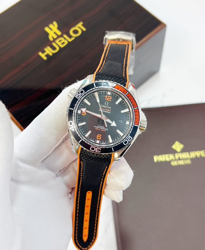 Đồng hồ Omega seamaster professional nam dây vải Fake cao cấp 40mm (2)