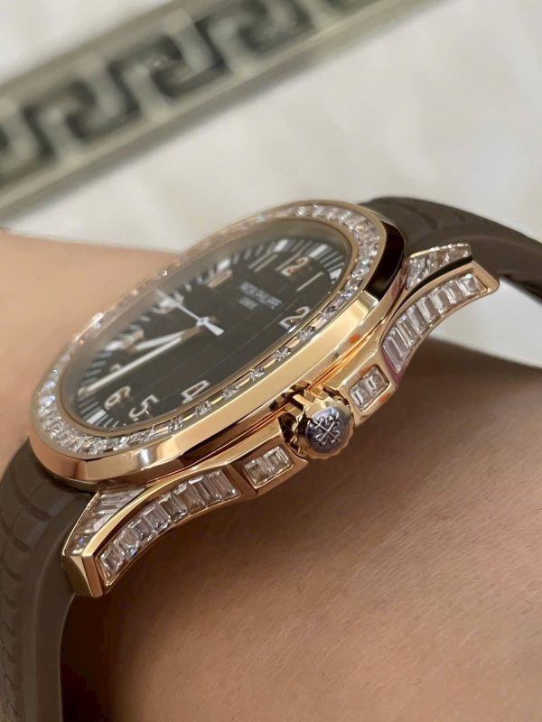 Đồng hồ Patek Philippe Aquanaut 5167 Rep 1 1 mặt nâu đính đá baguette GRF 40mm (2)