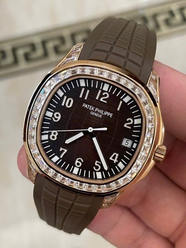 Đồng hồ Patek Philippe Aquanaut 5167 Rep 1 1 mặt nâu đính đá baguette GRF 40mm (2)