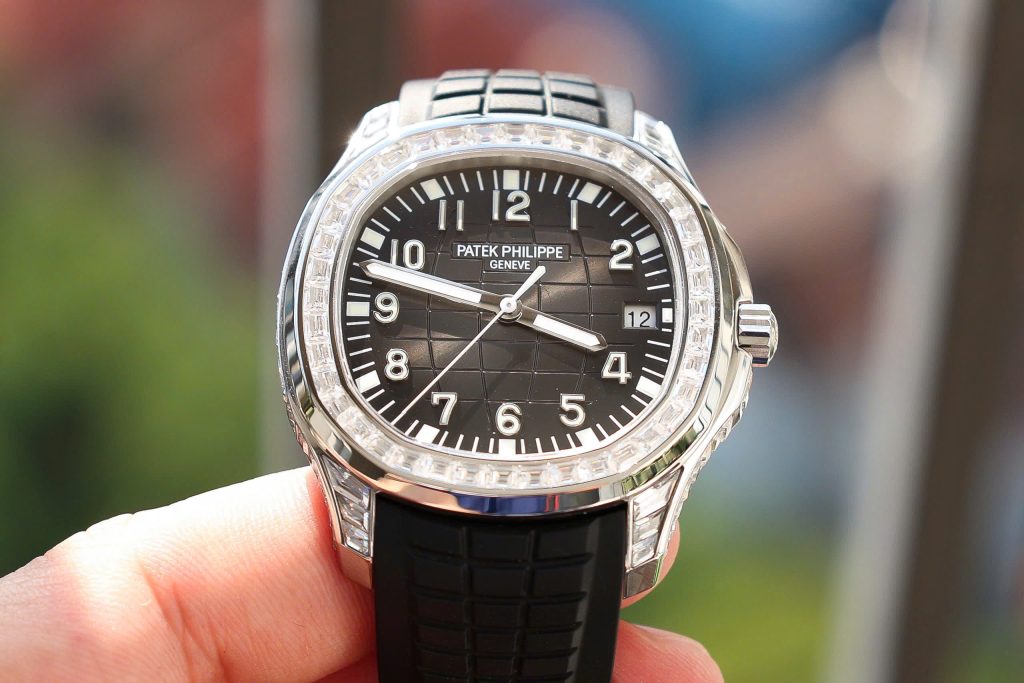 Đồng hồ Patek Philippe Aquanaut 5167 Rep 11 đính đá baguette nhà máy GR 40mm (2)