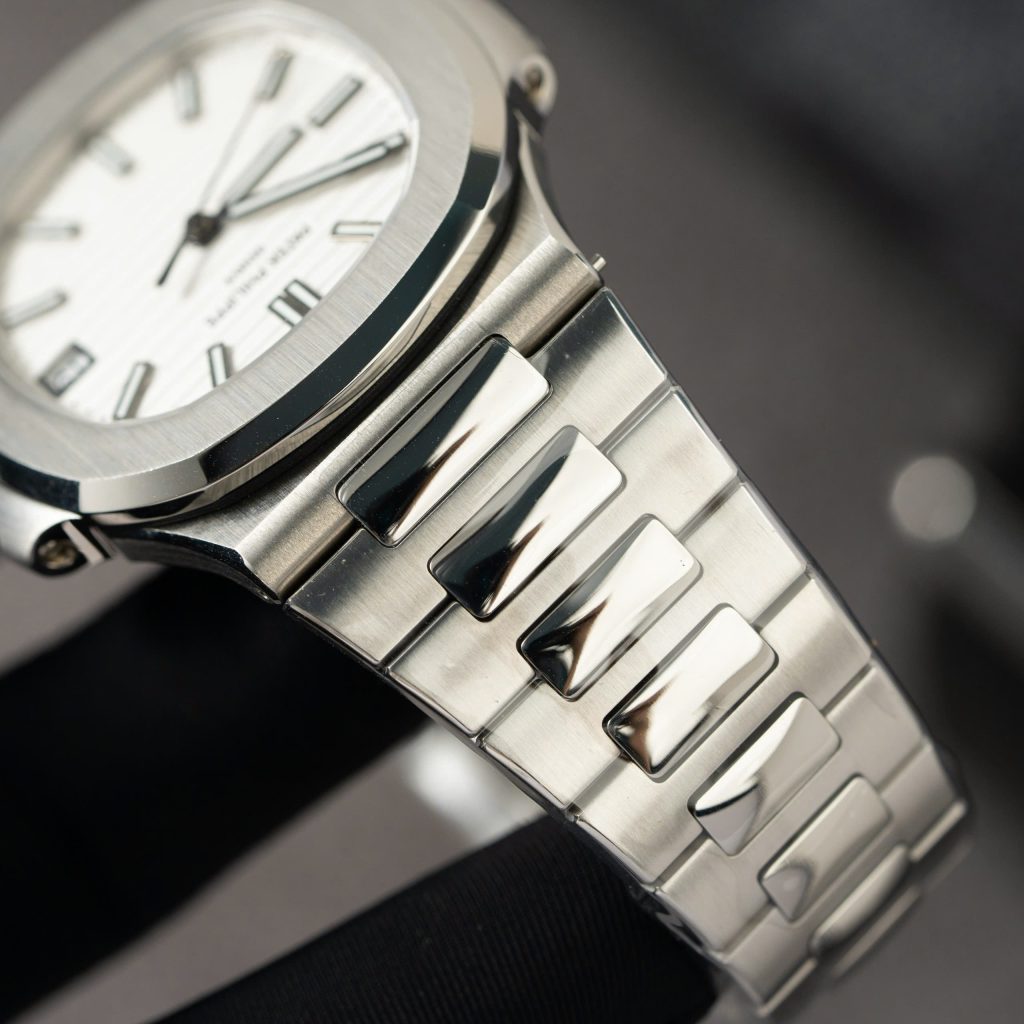Đồng hồ Patek Philippe Nautilus 5711 Replica 11 mặt trắng nhà máy 3K 40mm (1)