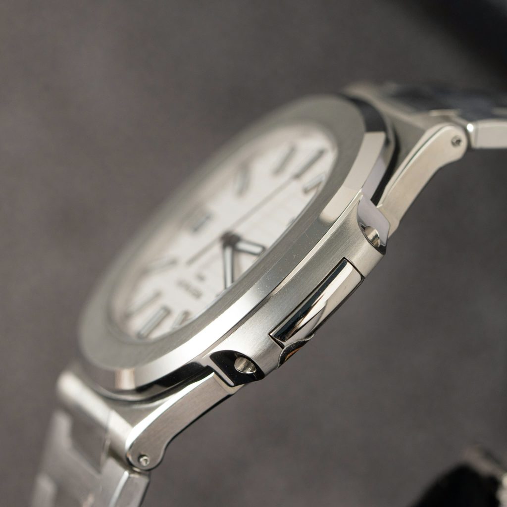 Đồng hồ Patek Philippe Nautilus 5711 Replica 11 mặt trắng nhà máy 3K 40mm (1)