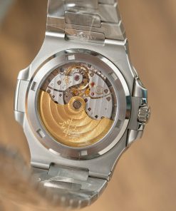 Đồng hồ Patek Philippe Nautilus 5711 mặt xanh lá cây Replica 11 nhà máy 3K 40mm (2)