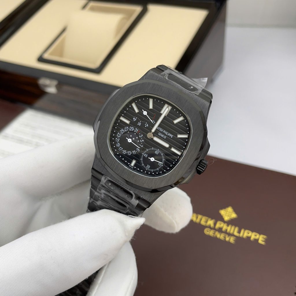  Đồng hồ Patek Philippe Nautilus 5712 full black máy cơ nhật Fake 11 40mm