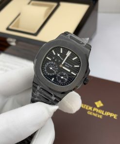 Đồng hồ Patek Philippe Nautilus 5712 full black máy cơ nhật Fake 11 40mm