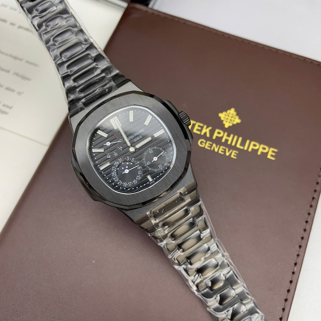  Đồng hồ Patek Philippe Nautilus 5712 full black máy cơ nhật Fake 11 40mm