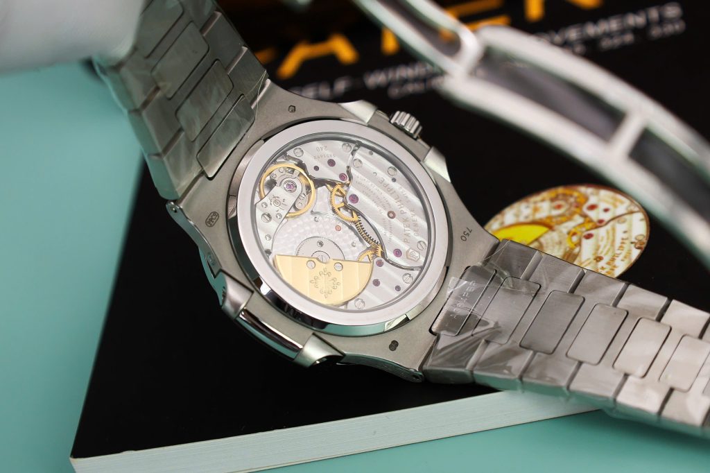 Đồng hồ Patek Philippe Nautilus 5722G Rep 11 đính đá baguette nhà máy PPF 40mm (2)