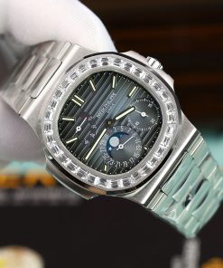 Đồng hồ Patek Philippe Nautilus 5722G Rep 11 đính đá baguette nhà máy PPF 40mm (2)