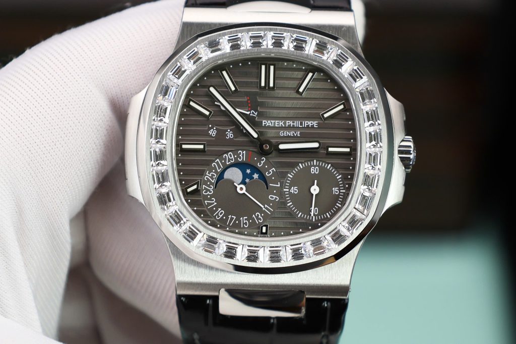 Đồng hồ Patek Philippe Nautilus 5722G Replica 1 1 mặt xám nhà máy PPF 40mm (2)