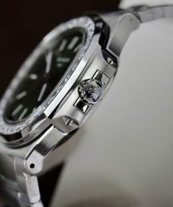 Đồng hồ Patek Philippe Nautilus 5723 Super Fake 11 đính đá baguette 40mm (2)