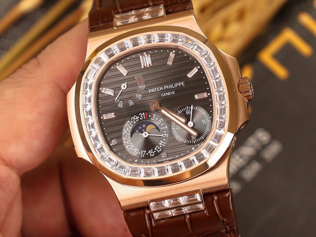 Đồng hồ Patek Philippe Nautilus 5724 rose gold dây da nâu nhà máy GR 40mm (1)