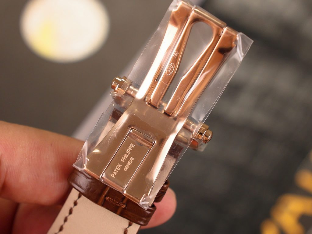 Đồng hồ Patek Philippe Nautilus 5724 rose gold dây da nâu nhà máy GR 40mm (1)