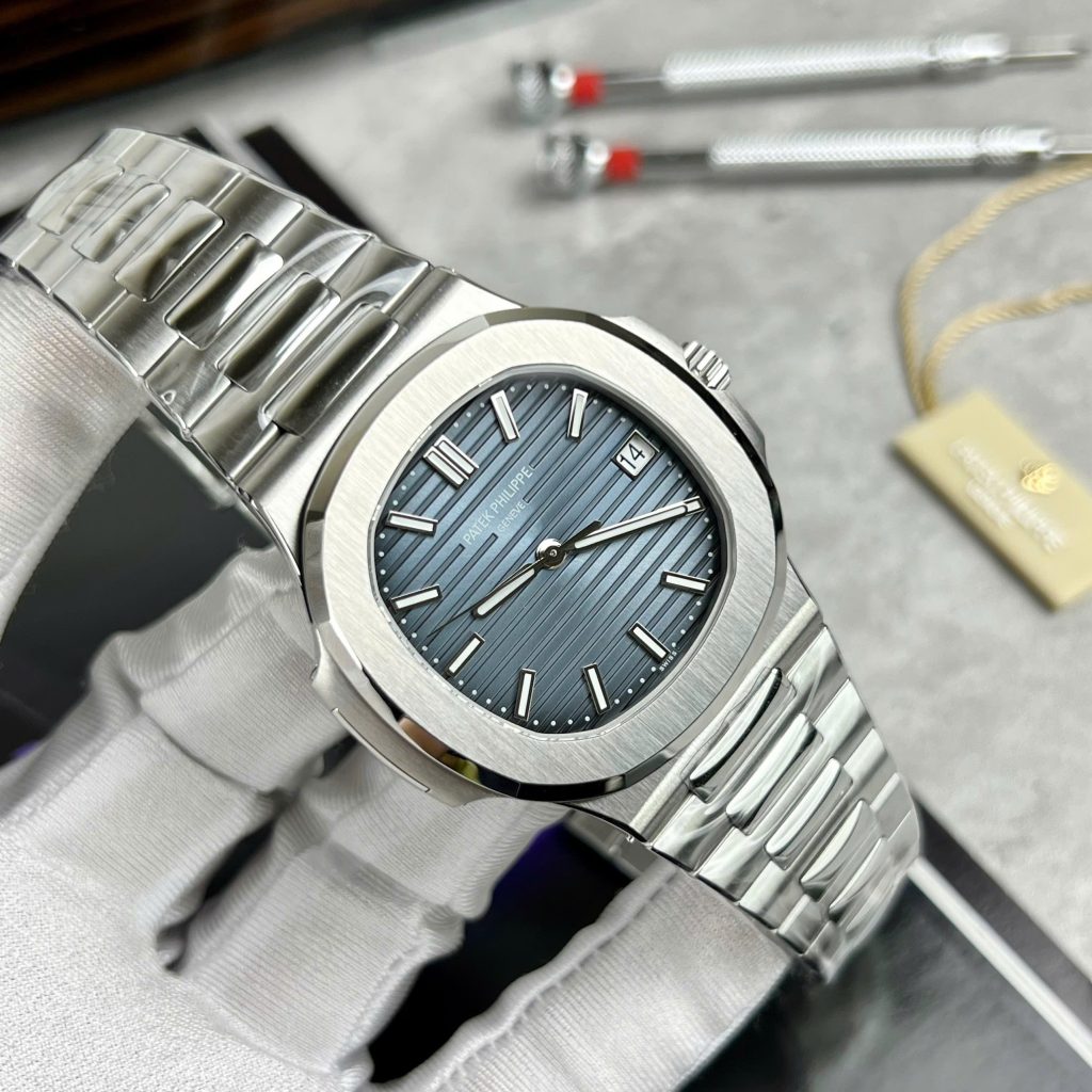 Đồng hồ Patek Philippe Nautilus 5811 Replica 11 Mặt Xanh Khoá Mới 41mm (2)