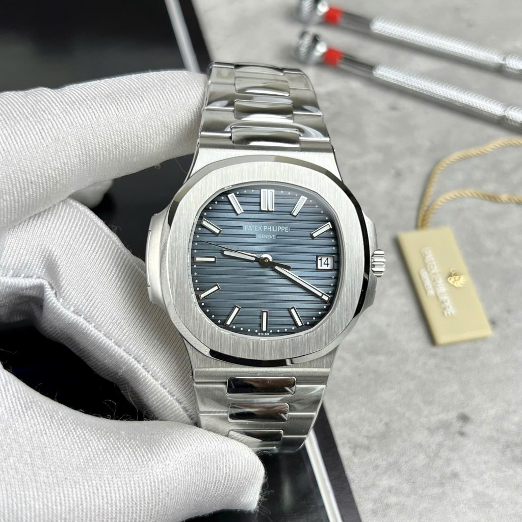 Đồng hồ Patek Philippe Nautilus 5811 Replica 11 Mặt Xanh Khoá Mới 41mm (2)