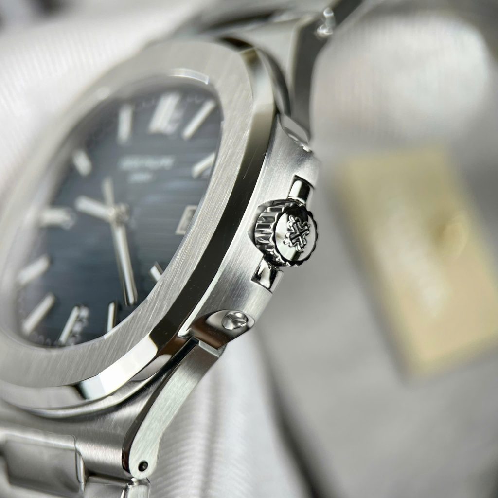 Đồng hồ Patek Philippe Nautilus 5811 Replica 11 Mặt Xanh Khoá Mới 41mm (2)