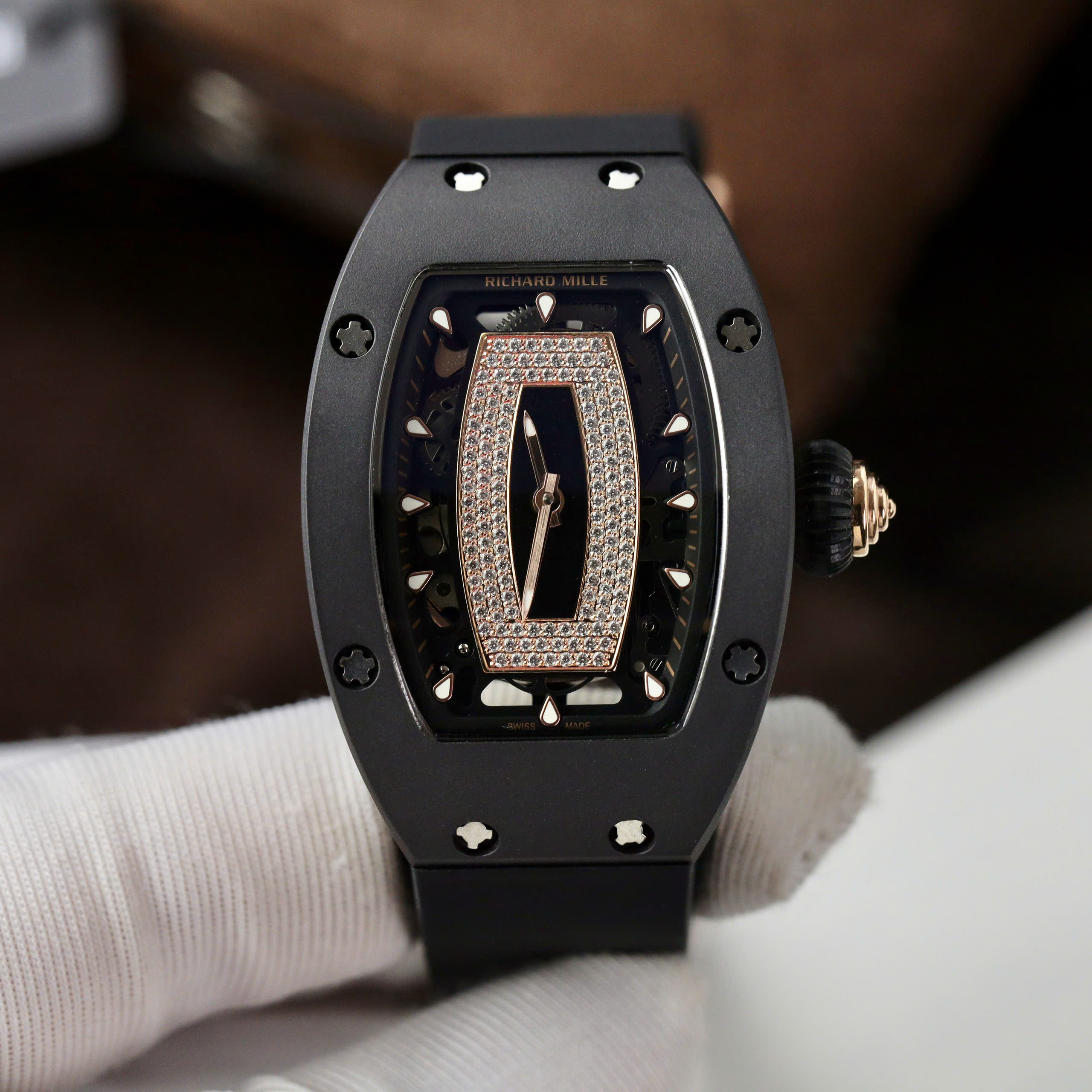 Đồng hồ Richard Mille RM07-01 Replica 11 vỏ gốm đen dây cao su 36mm (8) Đồng hồ Richard Mille RM07-01 Replica 11 vỏ gốm đen dây cao su 36mm (2)