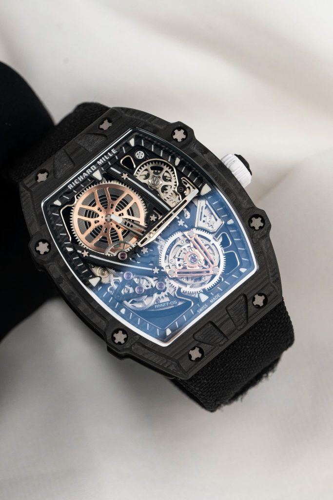 Đồng hồ Richard Mille RM27-05 chế tác Carbon siêu nhẹ 38x48mm (1)