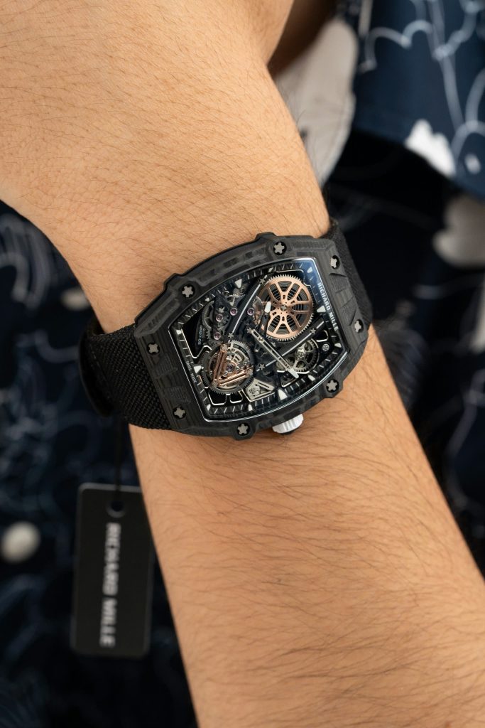Đồng hồ Richard Mille RM27-05 chế tác Carbon siêu nhẹ 38x48mm (1)