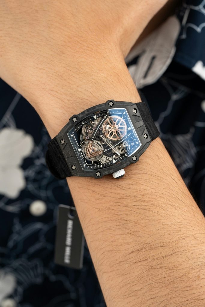 Đồng hồ Richard Mille RM27-05 chế tác Carbon siêu nhẹ 38x48mm (1)