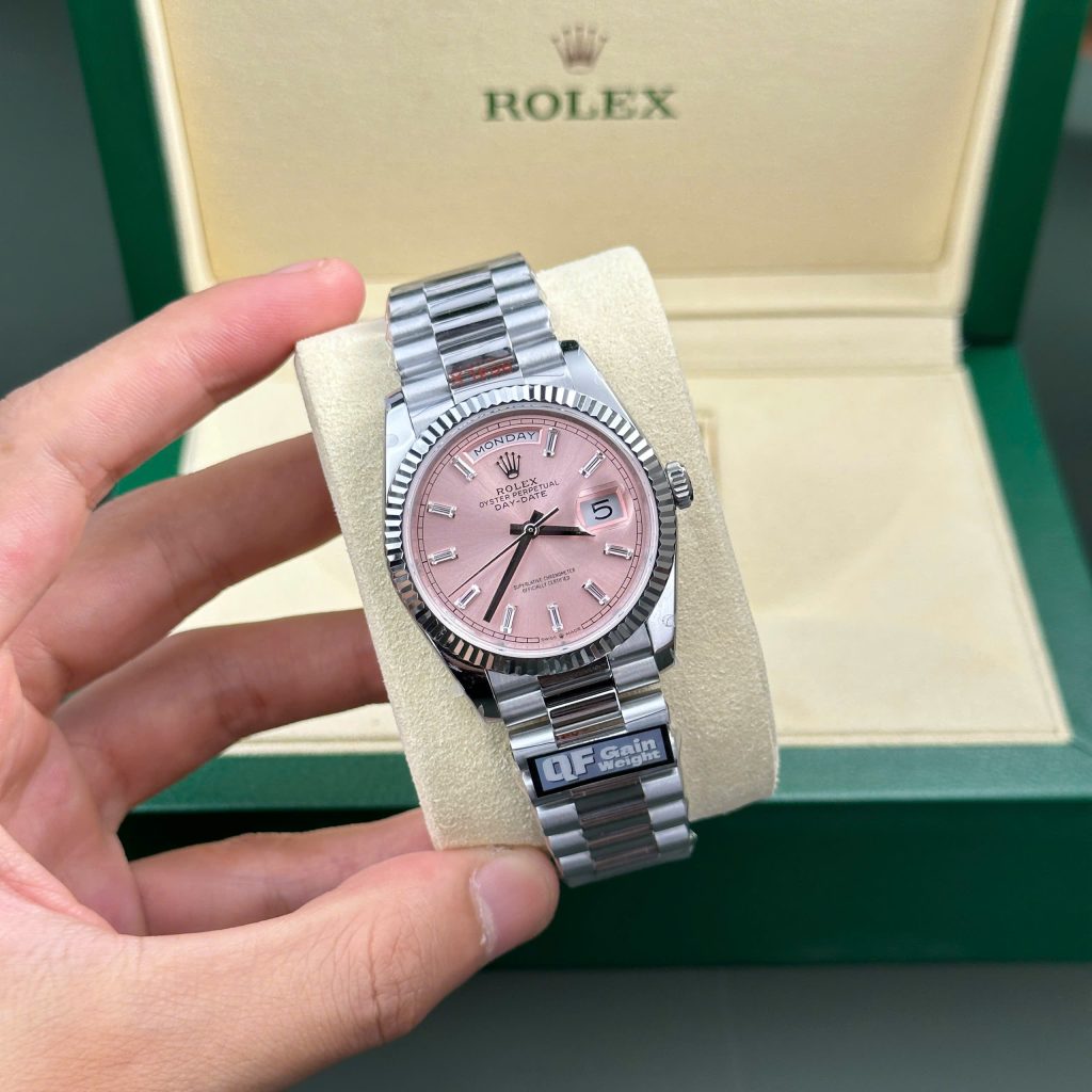 Đồng hồ Rolex Day-Date 128236 Replica 11 mặt hồng cọc số đá baguette 158gram QF factory 36mm (2)