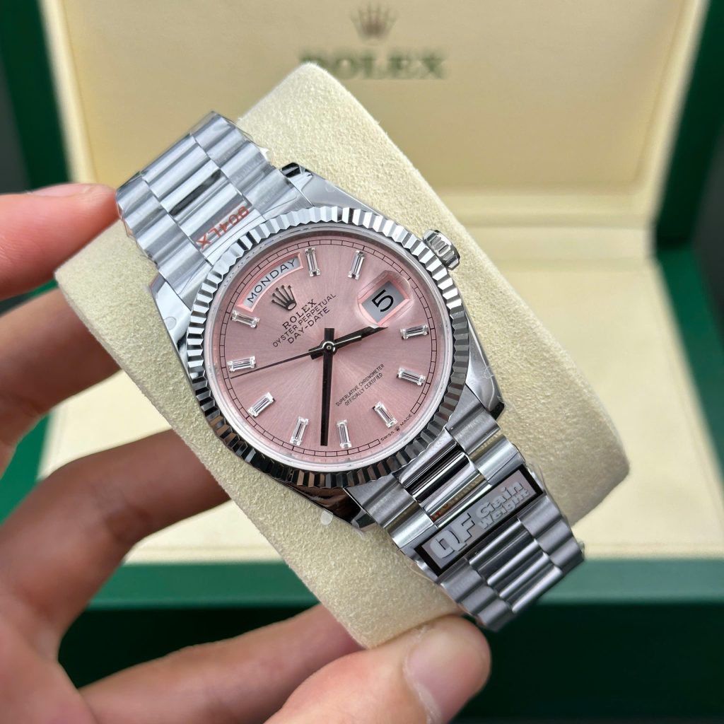 Đồng hồ Rolex Day-Date 128236 Replica 11 mặt hồng cọc số đá baguette 158gram QF factory 36mm (2)