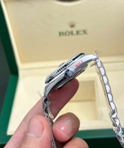Đồng hồ Rolex Day-Date dây kim loại