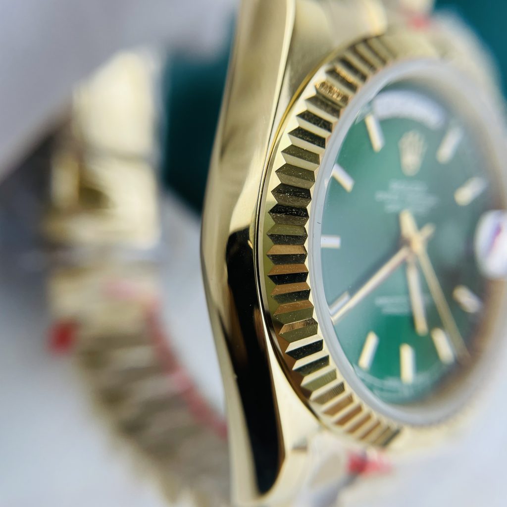 Đồng hồ Rolex Day-Date nam Green cọc số dạ quang Super Fake máy cơ Nhật 37mm