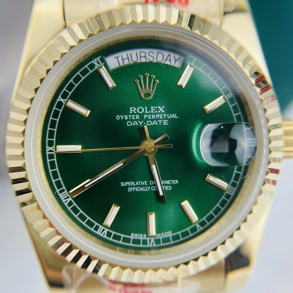 Đồng hồ Rolex Day-Date nam Green cọc số dạ quang Super Fake máy cơ Nhật 37mm
