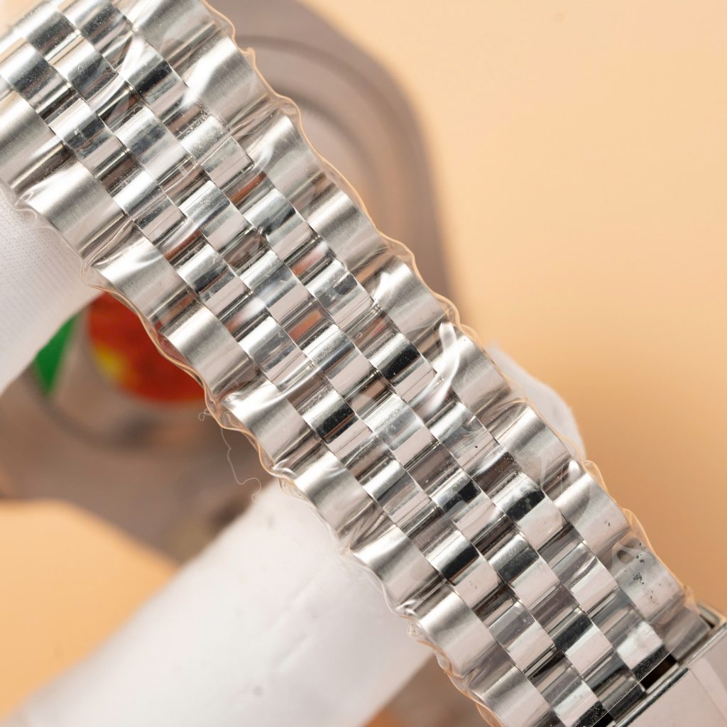 Đồng hồ Rolex GMT-Master II 126710GRNR Bruce Wayne Replica 11 mặt đen nhà máy Clean 40mm (2)