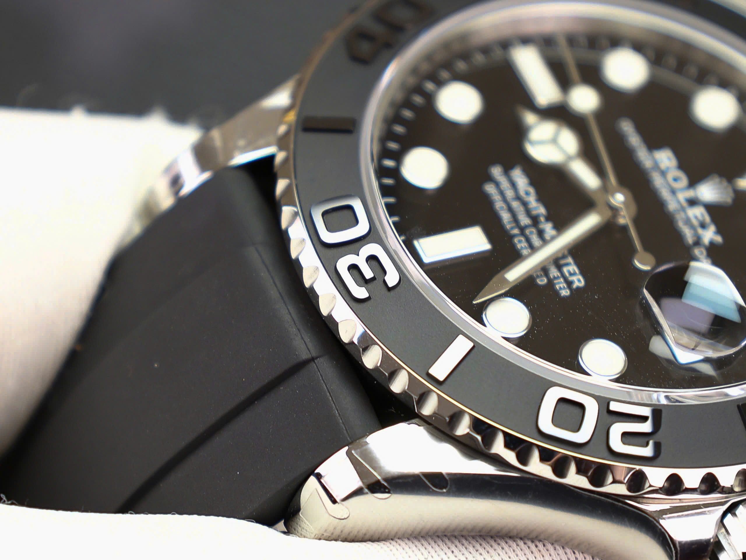 Đồng hồ Rolex Yacht-Master Rep 11 cao cấp tinh chỉnh trọng lượng ~149gram VS factory 42mm (4) Đồng hồ Rolex Yacht-Master Rep 11 cao cấp tinh chỉnh trọng lượng ~149gram VS factory 42mm (2)