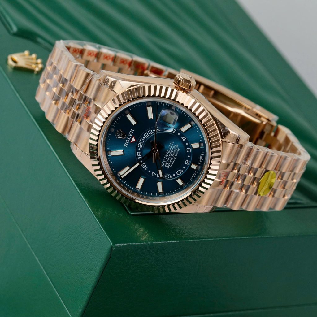 Đồng hồ Sky-Dweller 336935 mặt xanh lam Rep 11 cao cấp 42mm (2)