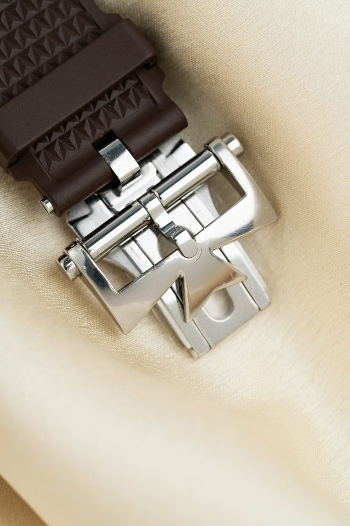 Đồng hồ Vacheron Constantin Overseas 4500V Rep 11 cao cấp mặt chocolate 41mm (2)