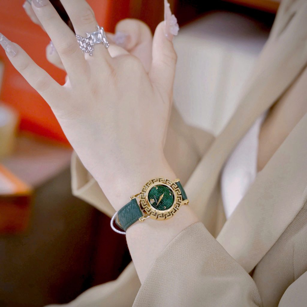  Đồng hồ Versace Glam Chic nữ dây da green niềng bông hoa Like Auth 30mm