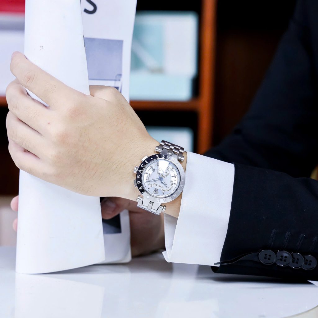 Đồng hồ nam Versace Chronograph dây kim loại Like Auth 43mm