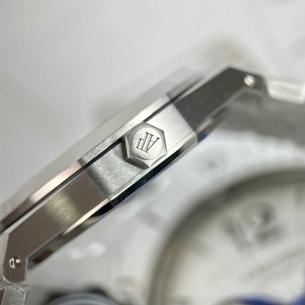 Đồng hồ Audemars Piguet Royal Oak 15500 Replica 11 mặt đen nhà máy APS 41mm (2)