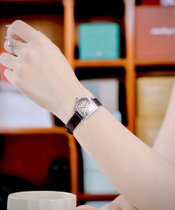 Đồng hồ Cartier Cloche De Cartier Nữ Dây Da Đen Dáng Chữ D Fake 11 29mm