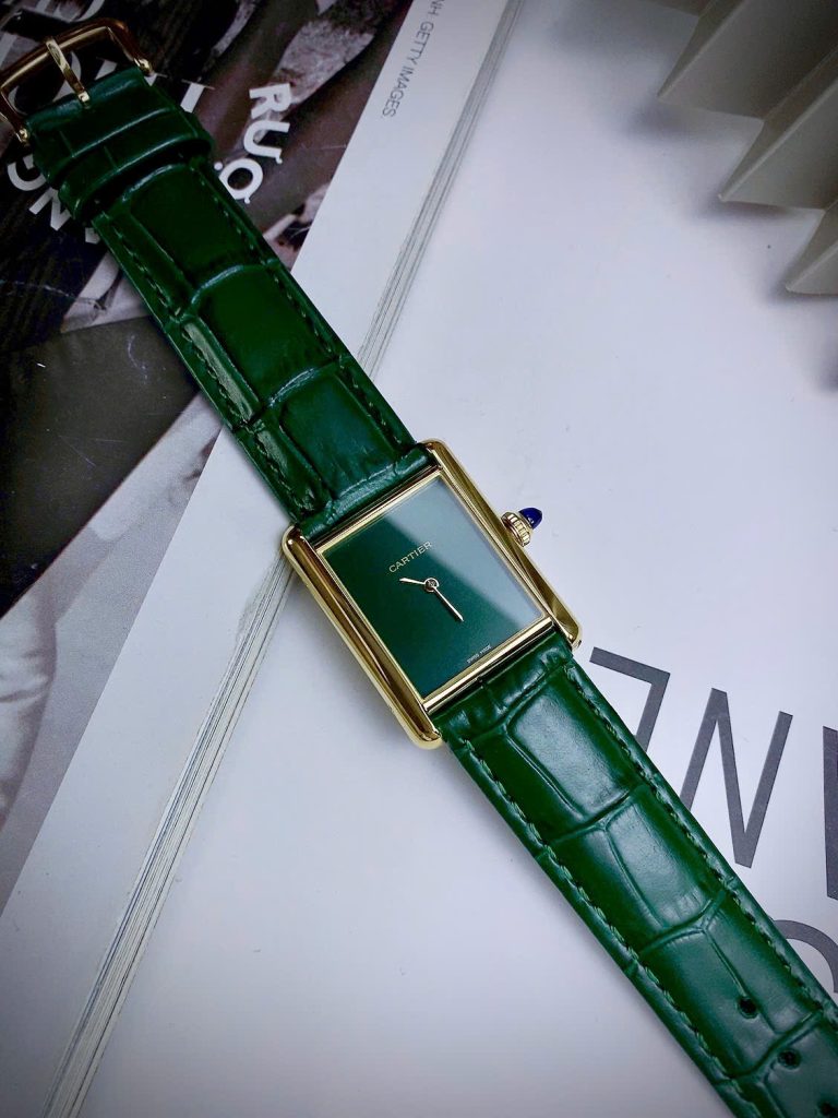 Đồng hồ Cartier Tank Louis dây da Green mặt chữ Nhật Fake Cao Cấp 24X32mm (6)