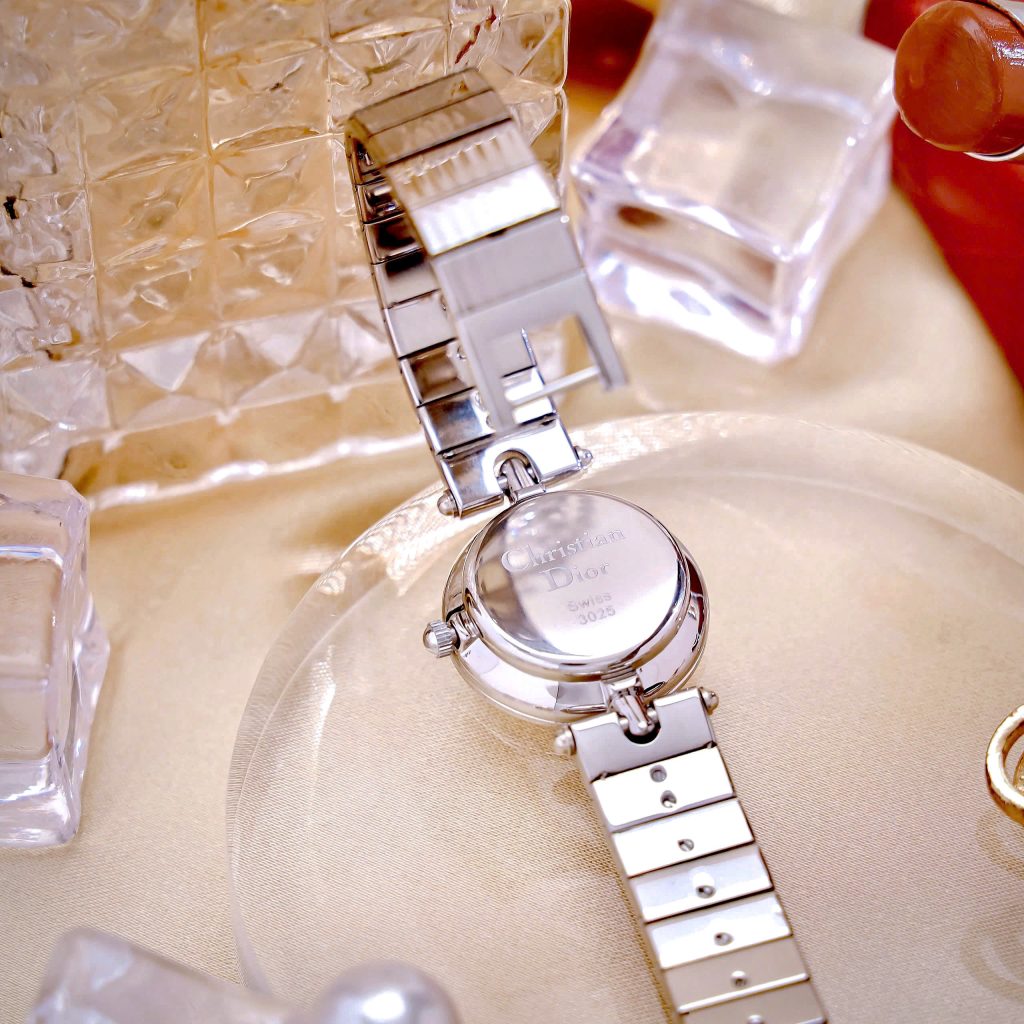 Đồng hồ Dior Nữ Máy Quarzt Nhật Cọc Số La Mã Kim Loại Like Auth 22mm