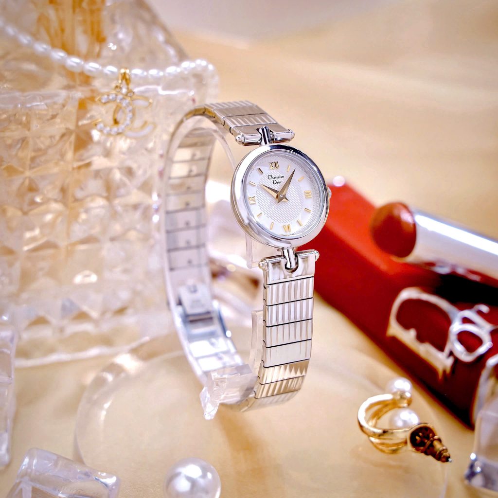 Đồng hồ Dior Nữ Máy Quarzt Nhật Cọc Số La Mã Kim Loại Like Auth 22mm