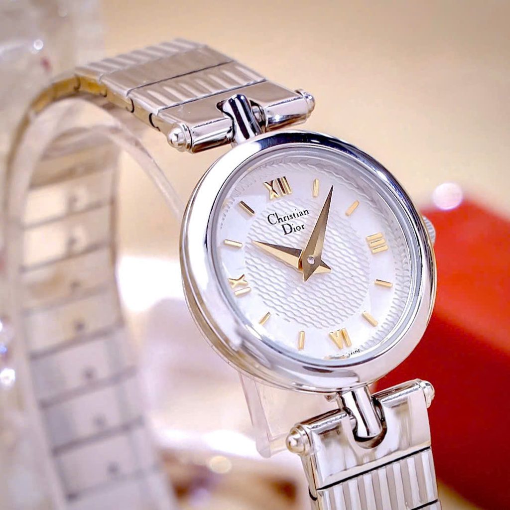 Đồng hồ Dior Nữ Máy Quarzt Nhật Cọc Số La Mã Kim Loại Like Auth 22mm