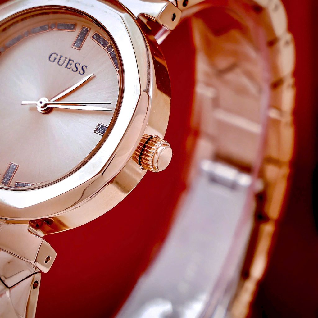 Đồng hồ Guess Rumour nữ dây kim loại cọc số đính đá Like Auth 34mm