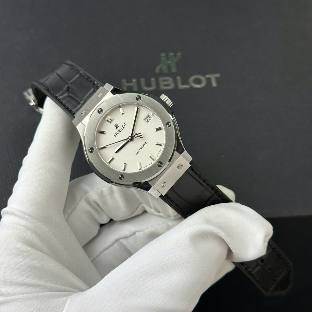 Đồng hồ Hublot Classic Fusion Titanium Rep 11 cao cấp mặt trắng nhà máy JJF 38mm (2)
