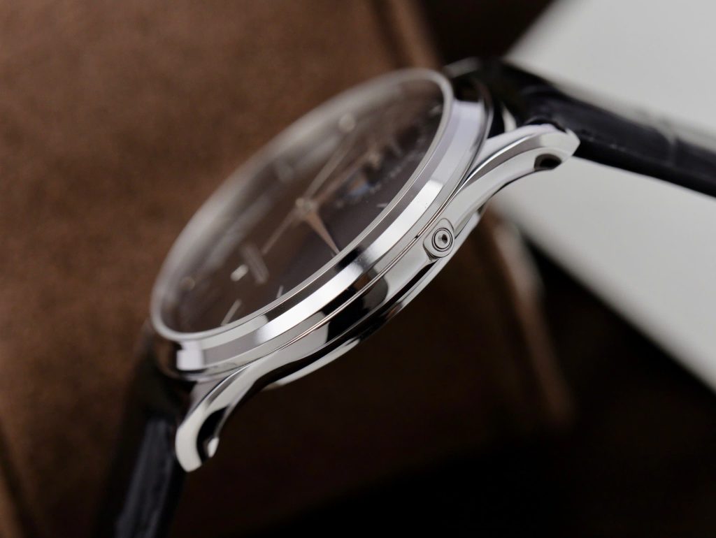 Đồng hồ Jaeger-LeCoultre Master Ultra-Thin Moon Rep 11 cao cấp màu đen 39mm (2)