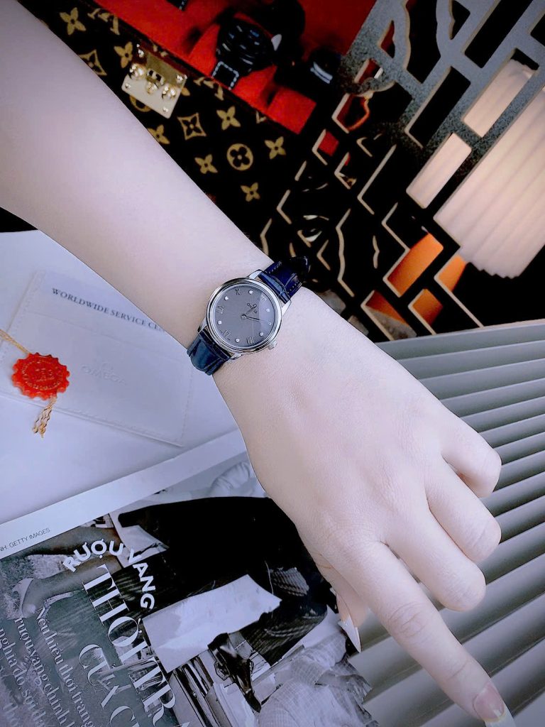 Đồng hồ Omega De Ville nữ Gray dây da xanh máy Nhật Fake cao cấp 27.5mm