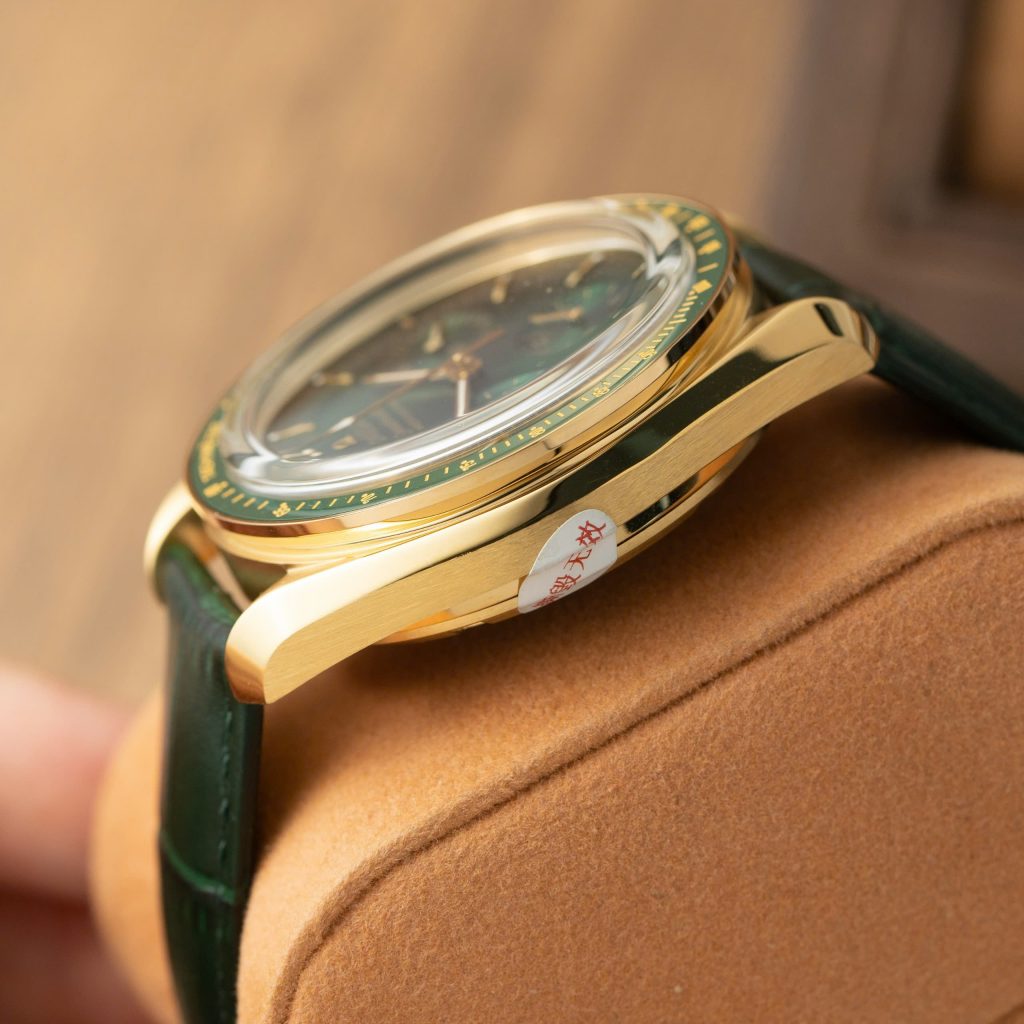 Đồng hồ Omega Speedmaster Moonwatch Professional Rep 11 cao cấp mặt xanh RMF 44mm (2)