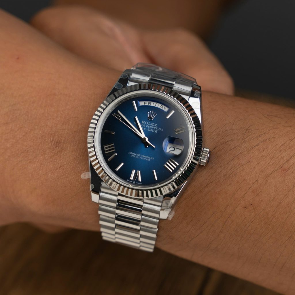 Đồng hồ Rep 11 Rolex Day-Date 228239 mặt xanh cọc số la mã trọng lượng 186gram QF 40mm (2)